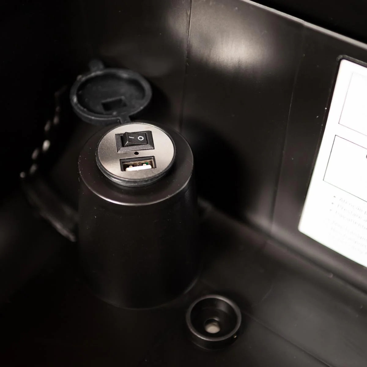 Baúl Circuit Smart Black 28L | Seguridad y comodidad para tu moto